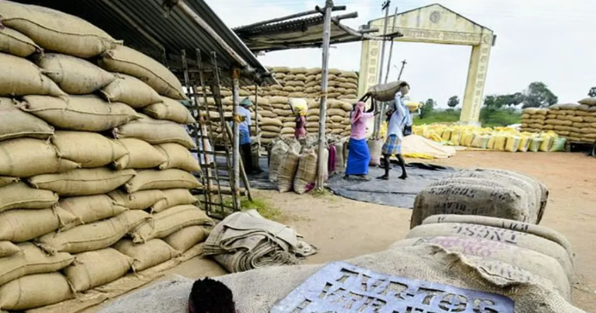 Farmers Fume as Half of Madurai’s Paddy Centres Remain Shut Amid Delays