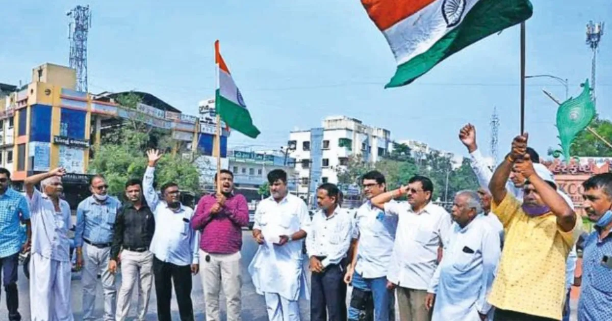 Gujarat Congress Warns Of ‘Nepalwali’ Revolt if Farmers’ Demands Ignored, Issues Two-Month Ultimatum to Govt