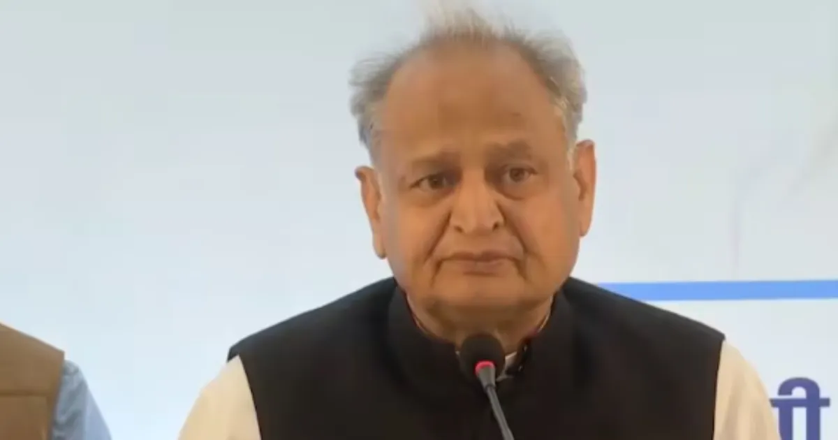 #BiharPolls: Ashok Gehlot Hits Out at NDA, Calls Bihar Manifesto A “String Of Lies”
