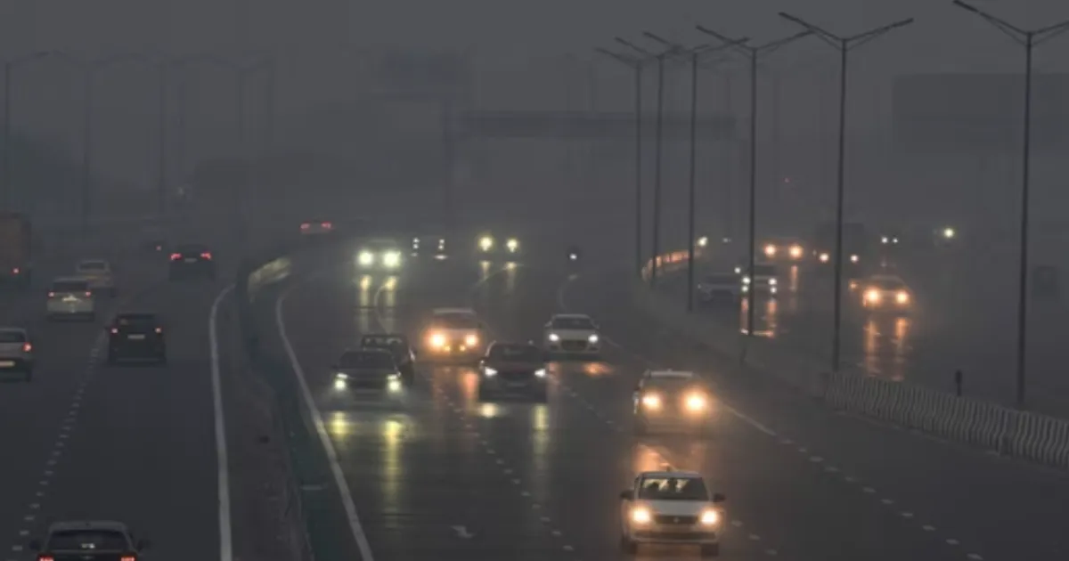 Toxic Air Returns: Delhi Air Quality Deteriorates Sharply to ‘Very Poor’; Several Zones Hit ‘Severe’