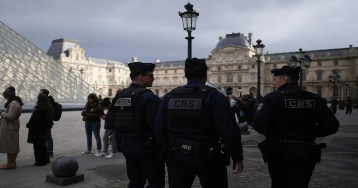 Four Arrested, One Fugitive: Paris Prosecutor Outlines Progress in $102 Million Louvre Theft