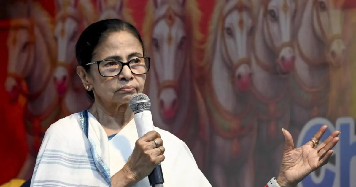 Bengal CM Cheers India’s Women Cricketers, BJP Strikes With “Be Home By 8” Dig