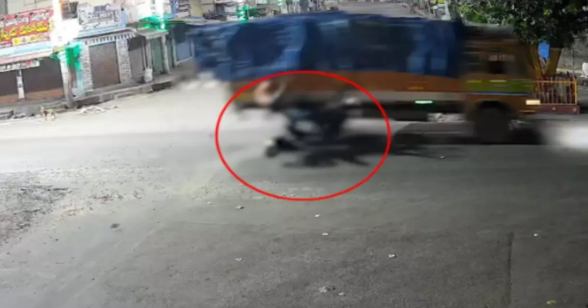 #JustIn: Two Youths Killed in High-Speed Bike Crash at Bapatla’s Clock Tower Junction