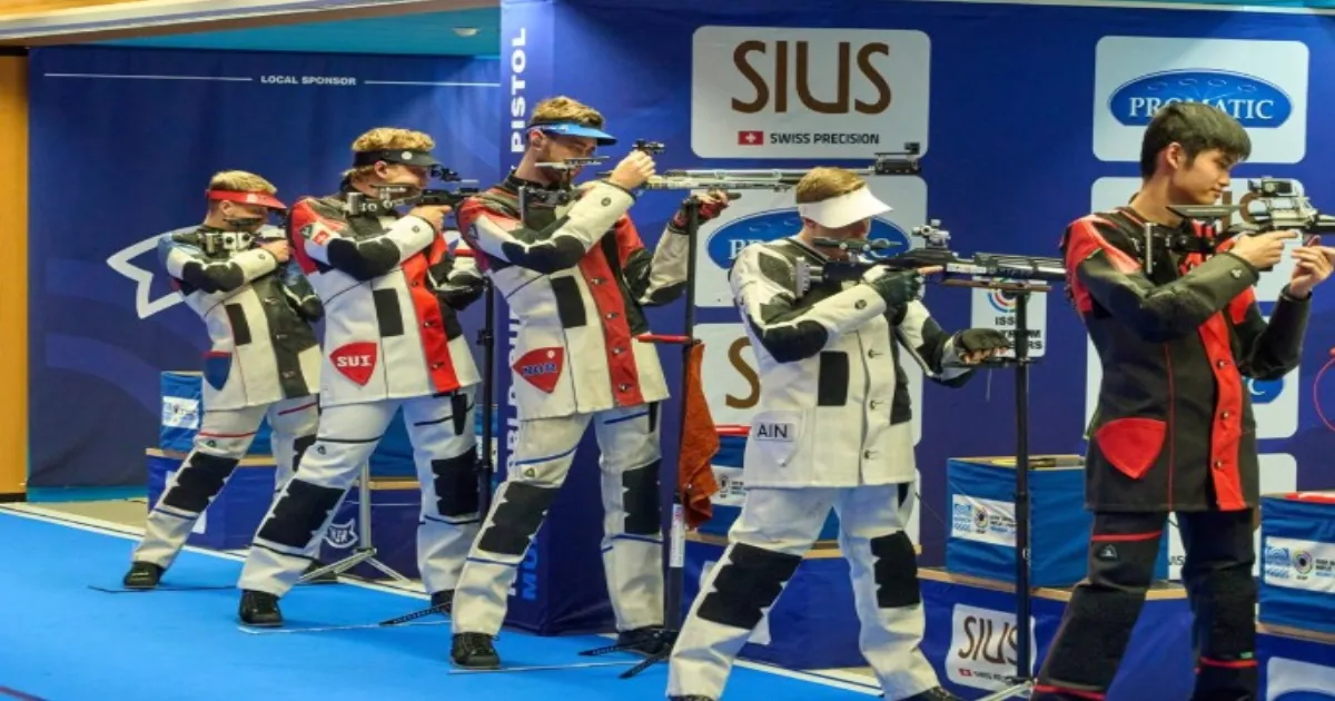 Ravinder Singh Strikes Gold At ISSF World Championships, Leads India To Team Silver