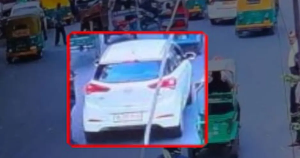 #JustIn: Investigators Hunt Two More Vehicles Linked to Red Fort Bombing