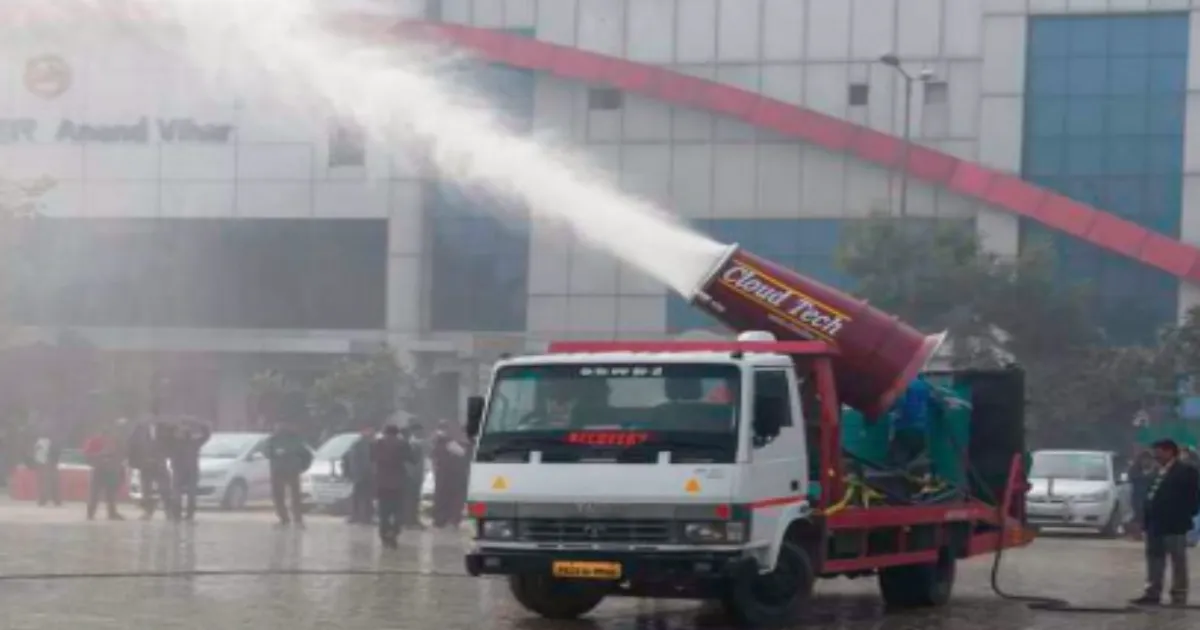Three-Shift MCD Team Deployed at Anand Vihar ISBT to Enforce Pollution Control Measures