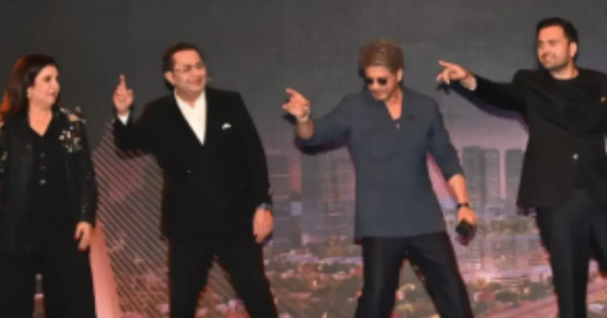 shah-rukh-khans-chaiyya-chaiyya-dance-at-60-proves-his
