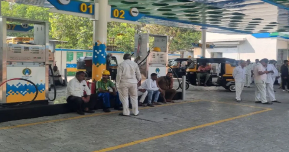 CNG Crisis Brings Mumbai’s Streets to a Standstill, Commuters Struggle Amid Skyrocketing Fares