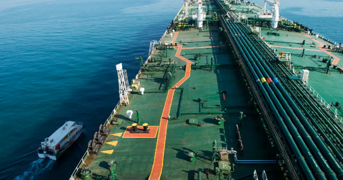 India Races to Secure Tankers as U.S. Sanctions Cut Russian Oil Supply