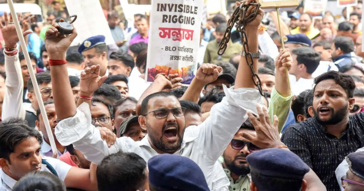Tense Standoff in Kolkata: Protesters, BJP Workers Hurl Charges Amid Heavy Police Presence