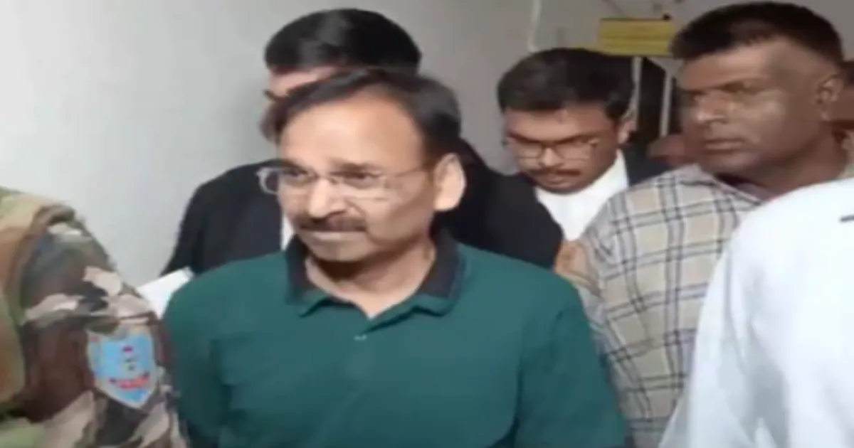 Jharkhand ACB Files FIR Against IAS Officer Vinay Chaubey for ₹1.27-Crore Disproportionate Assets