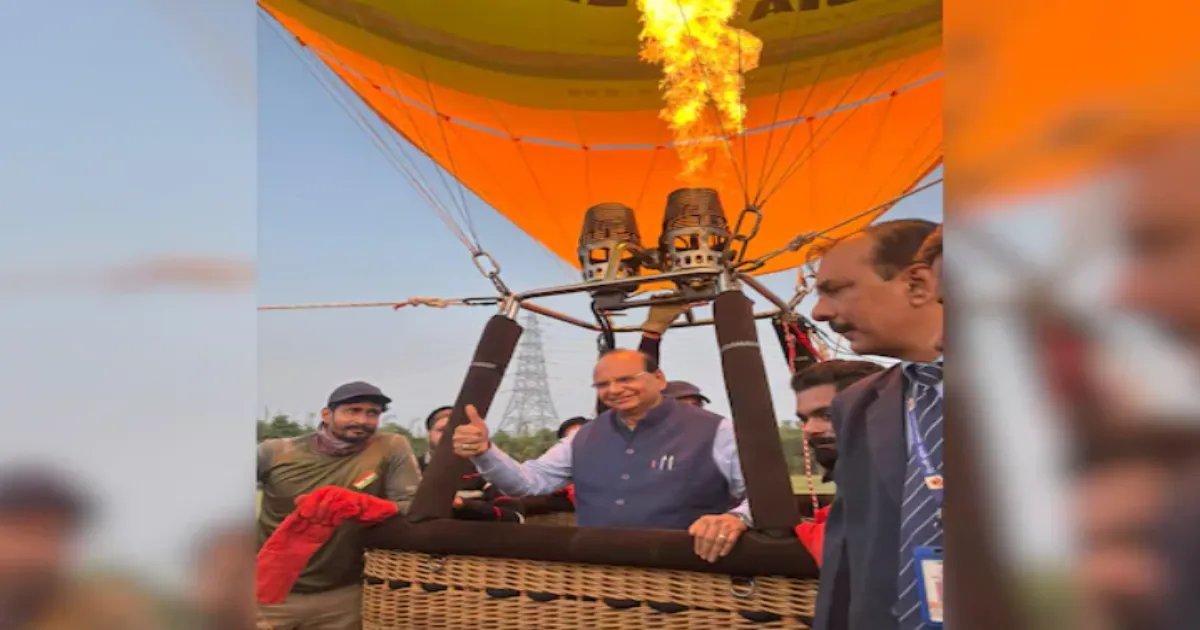 Delhi Conducts Trial Hot Air Balloon Flights; DDA Plans Public Launch Between November-February