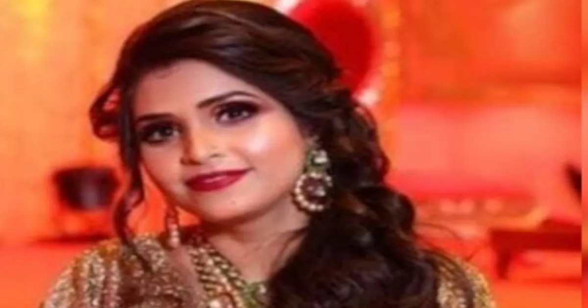 daughter-in-law-of-pan-masala-tycoon-hints-at-relations