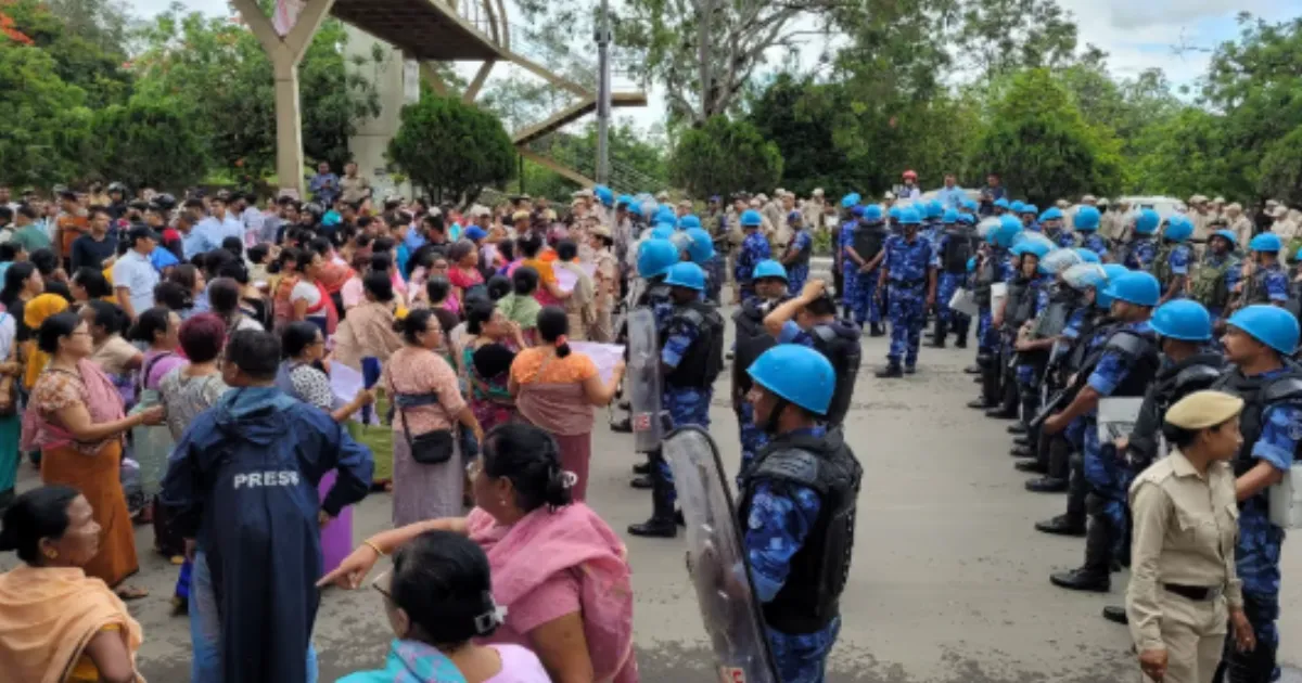 Displaced Families Clash With Security Forces in Manipur While Attempting to Return Home