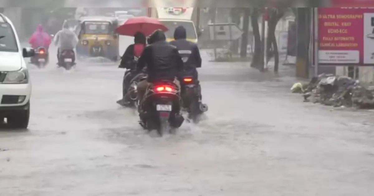 Cyclone Ditwah Hits Tamil Nadu: Four Fatalities Reported Amid Heavy Rains