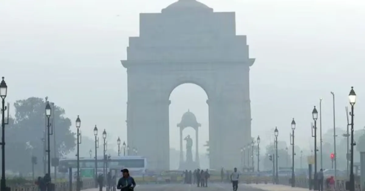 Toxic Smog Returns: Delhi’s AQI Plunges to Hazardous Levels at 375