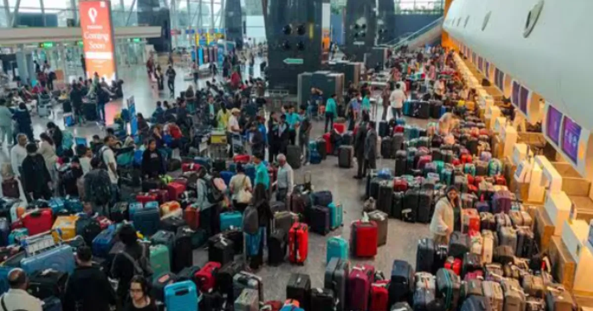 IndiGo Apologises for Disruptions, Announces Refunds and Hotel Support for Stranded Passengers