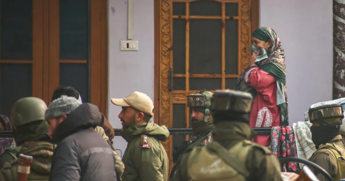 #JustIn: SIA Launches Massive Crackdown in Kashmir on Delhi Suicide Blast Supply Network