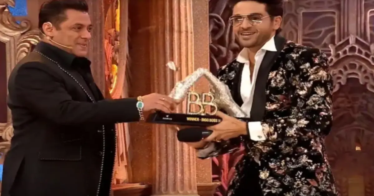 Gaurav Khanna Wins Bigg Boss 19, Lifts Trophy and ₹50 Lakh Prize