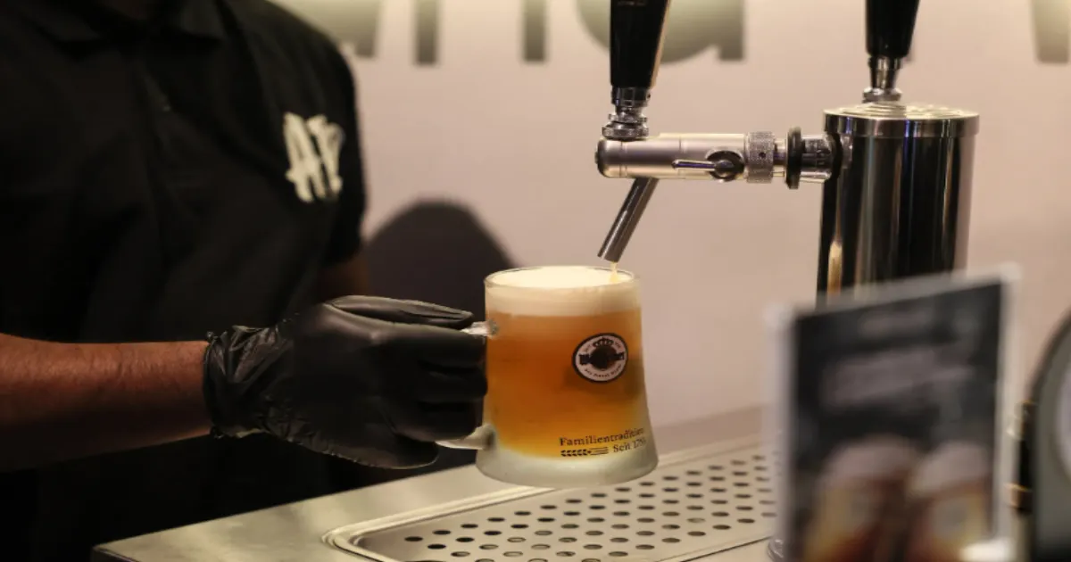 Saudi Arabia Allows High-Income Non-Muslim Expats Legal Alcohol Access for First Time