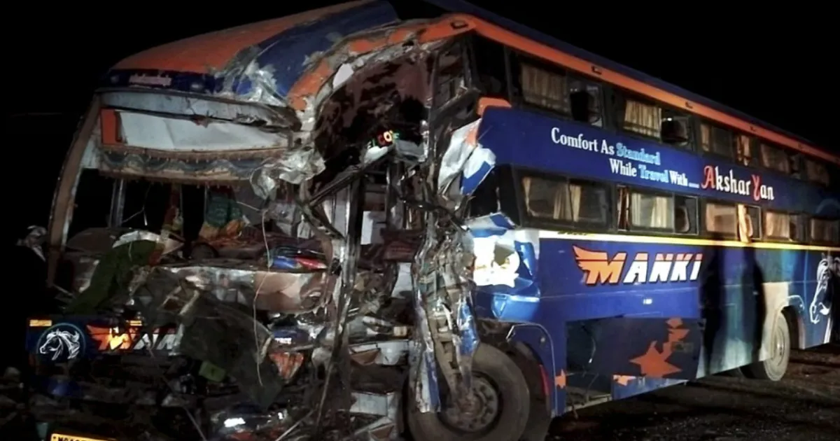 Sleeper Bus Collides With Truck on Jaipur-Bikaner Highway; 4 Dead, 27 Injured