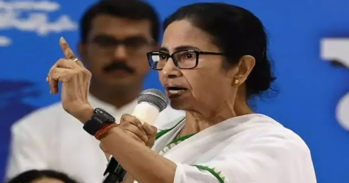 Mamata Banerjee Threatens Indefinite Dharna if ‘Even One’ Voter Is Deleted in Roll Revision