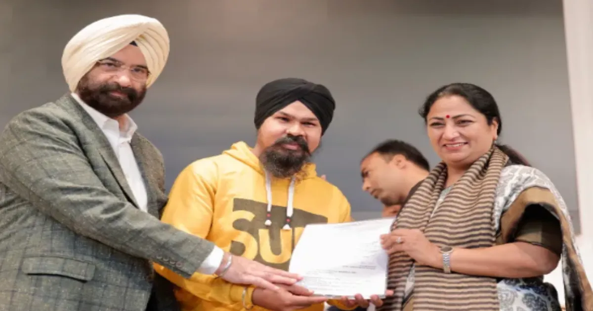 Delhi CM Rekha Gupta Hands Appointment Letters to 1984 Riot Victims’ Families
