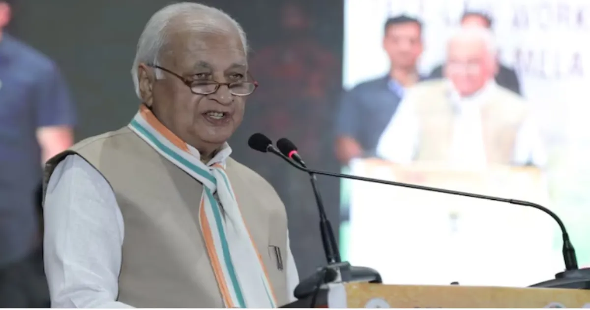 Governor Khan Stresses Enlightenment and Service as Cornerstones of Indian Cultural Identity