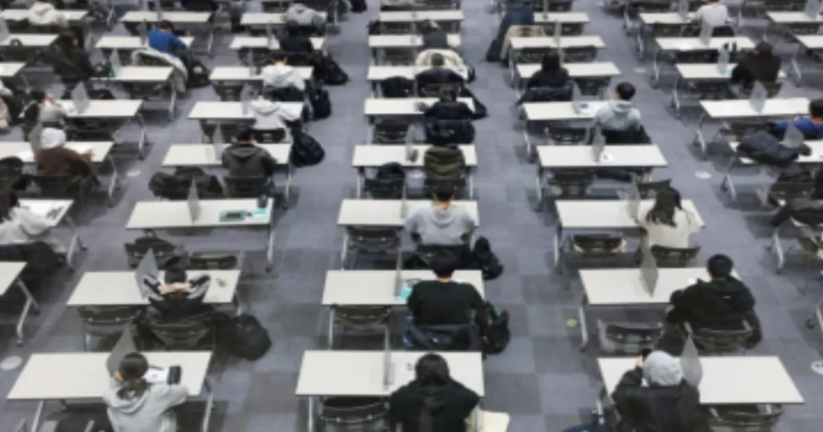 South Korea CSAT: Low Top Scores and Confusing Questions Lead Suneung Chief to Quit