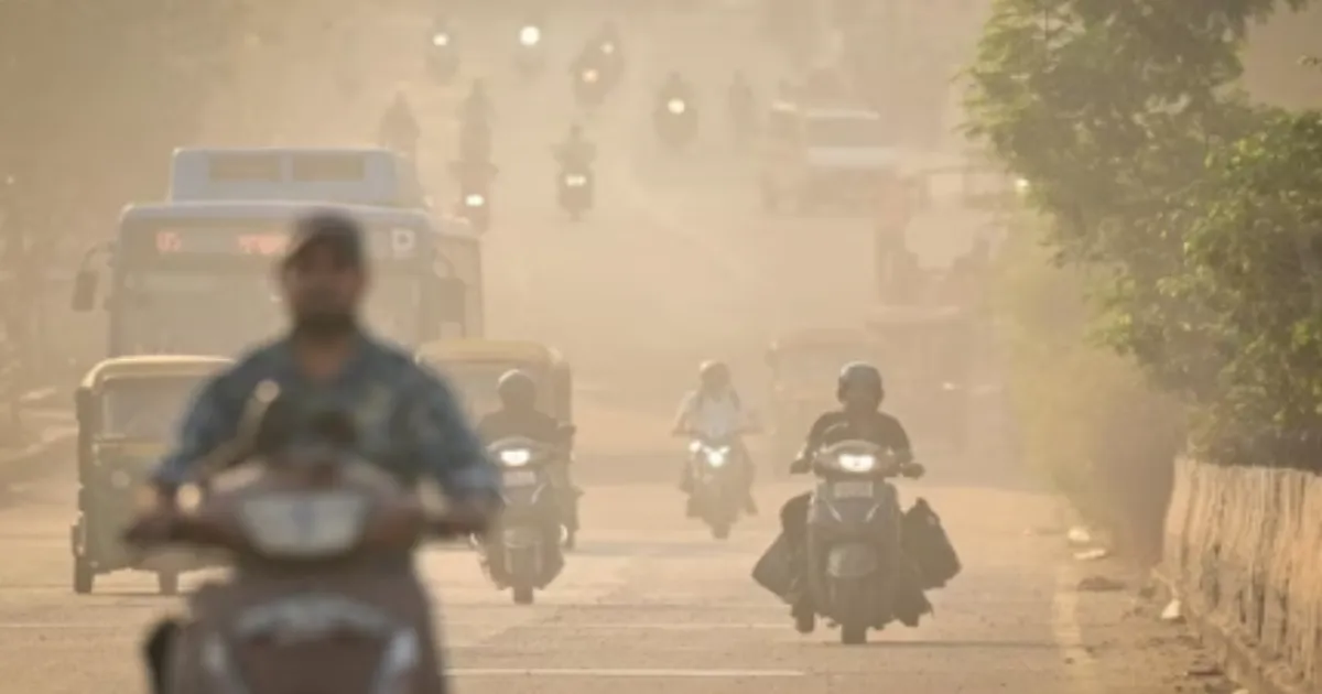Delhi Pollution AQI Spikes to Hazardous Levels as Weather Conditions Worsen