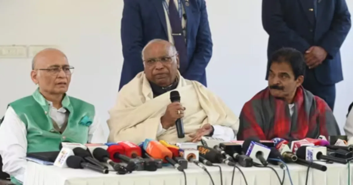 National Herald Case: Kharge Seeks PM Modi, Amit Shah’s Resignation After Court Relief to Gandhis