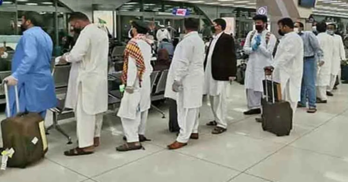 Saudi Arabia Deports 56,000 Pakistanis Over Begging at Holy Sites