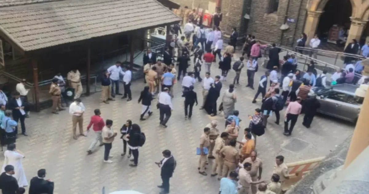 Bomb Threat Emails Trigger Evacuation of Bombay High Court, Other Courts