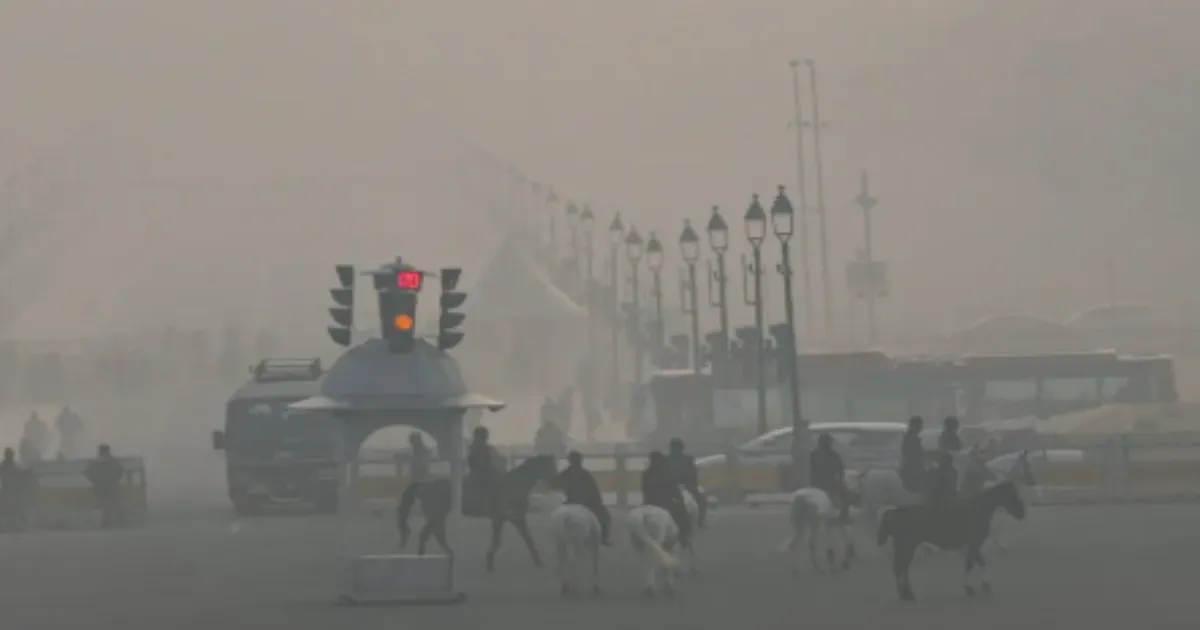 Delhi Sees Sharp Drop in Traffic as GRAP-4 Curbs Take Effect