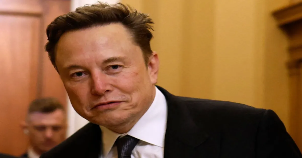 Elon Musk Becomes First Person to Surpass $700 Billion Net Worth