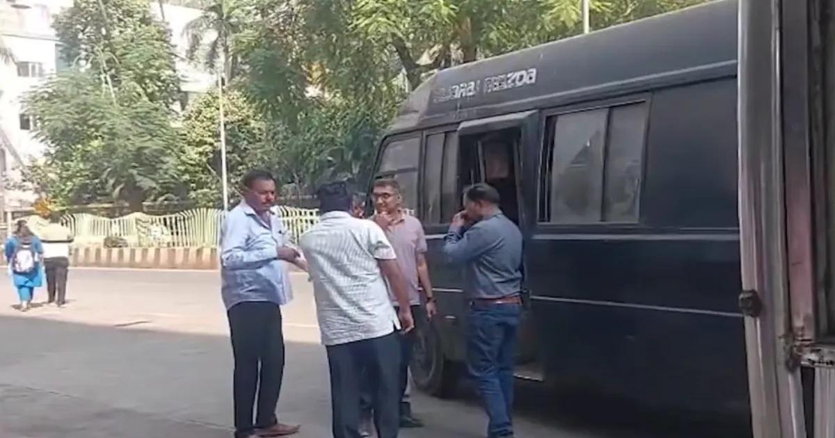 Security Alert at Mumbai’s Churchgate Station After Suspicious Bag Found