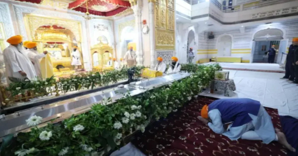 Nation Bows in Reverence as Leaders Remember Guru Gobind Singh Ji’s Supreme Sacrifice