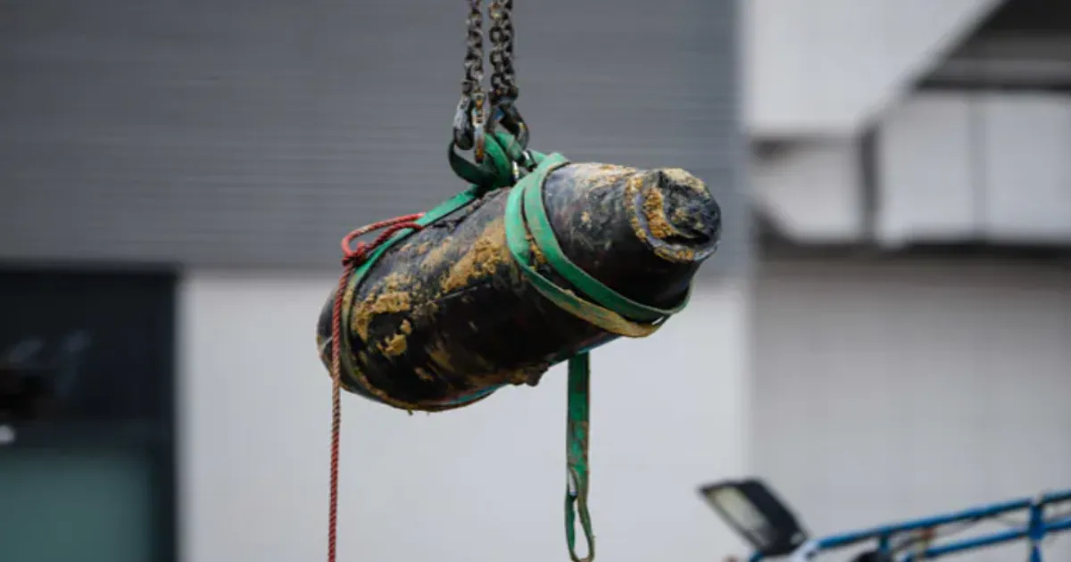 Historic 470-Kg US WWII Bomb Safely Removed in Serbia’s Capital 