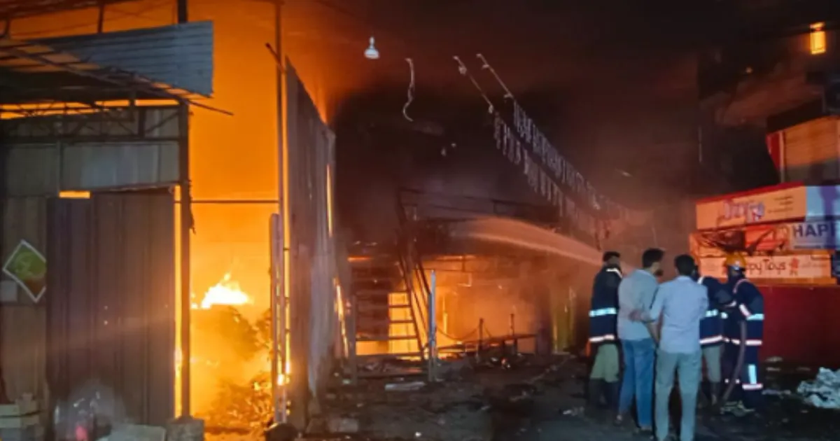 Fire Ravages Five Shops, Damages Dozens in Kochi’s Broadway Market; No Casualties Reported