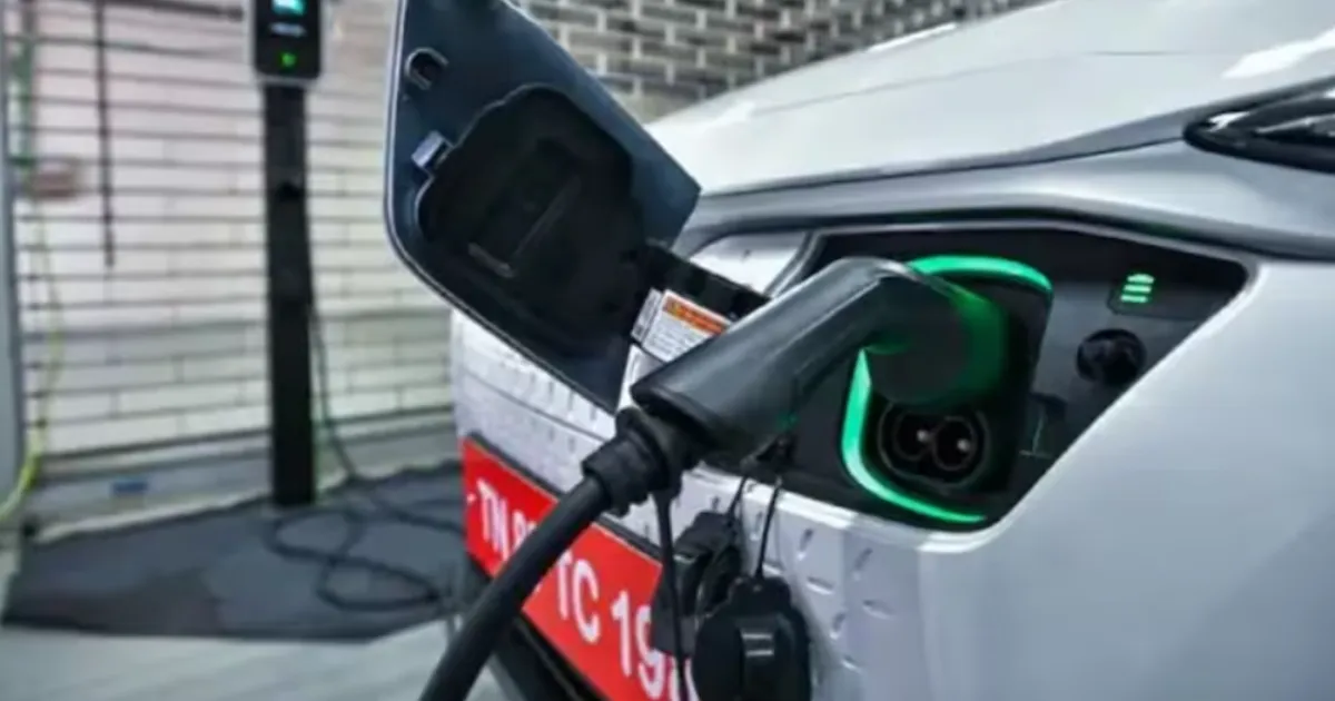 Delhi EV Policy 2.0 Rolls Out Subsidy for Women, ₹1 Lakh Boost for Electric Cars