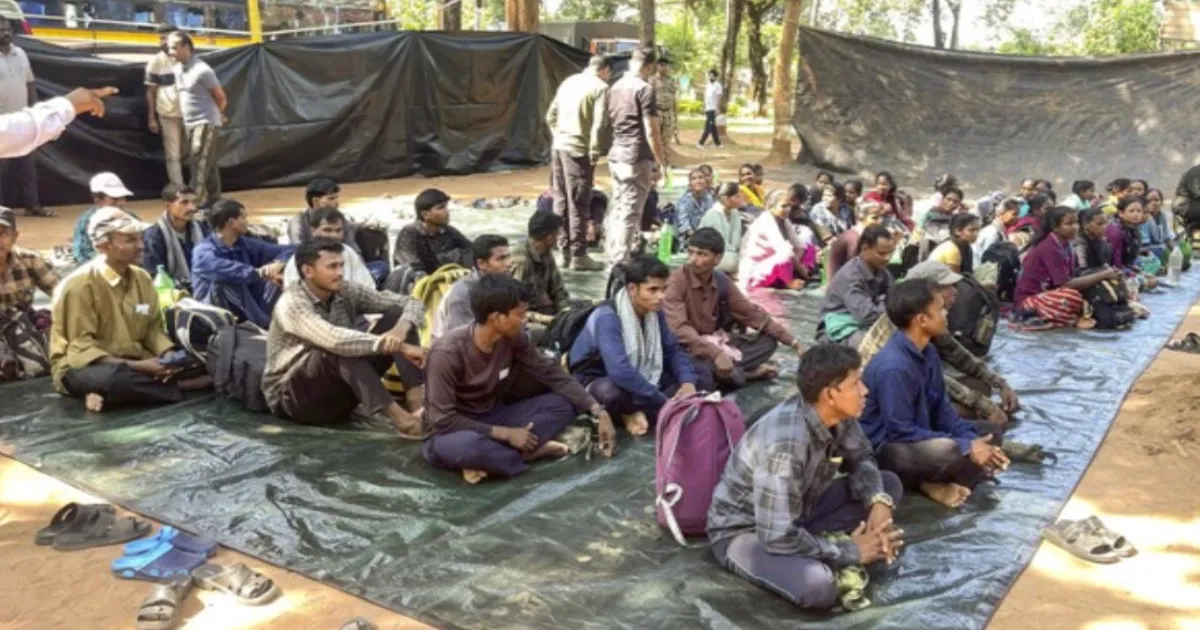 26 Naxalites Surrender in Chhattisgarh,13 Carried Rewards Worth Rs 65 Lakh