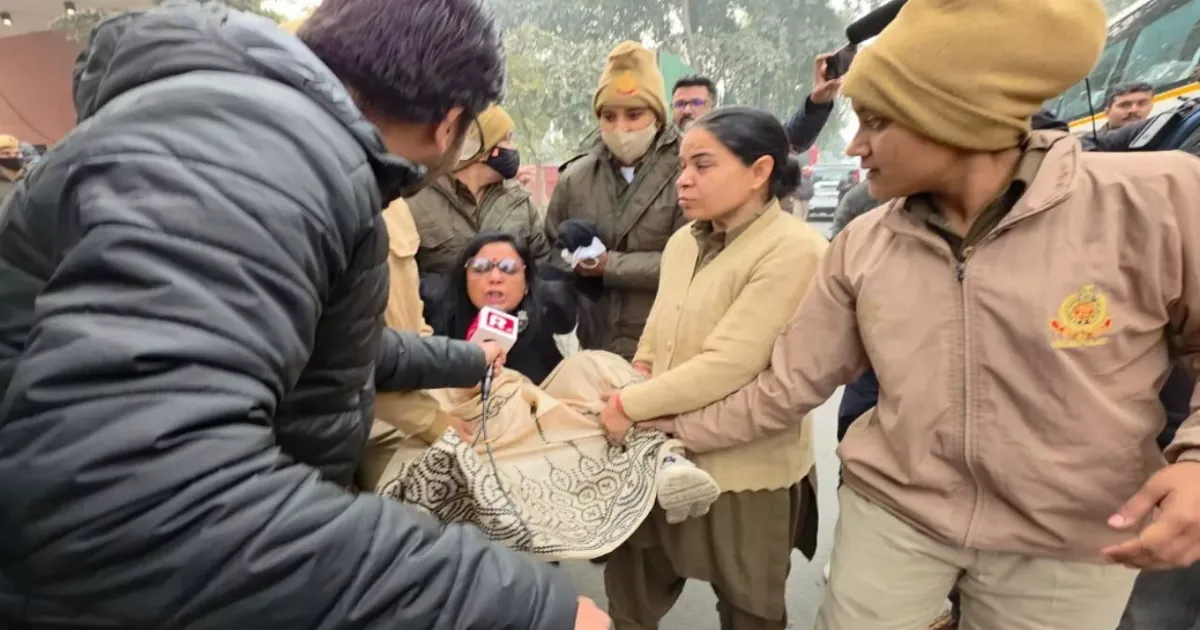 TMC MPs Detained Outside Amit Shah’s Office During Protest Against ED Raids