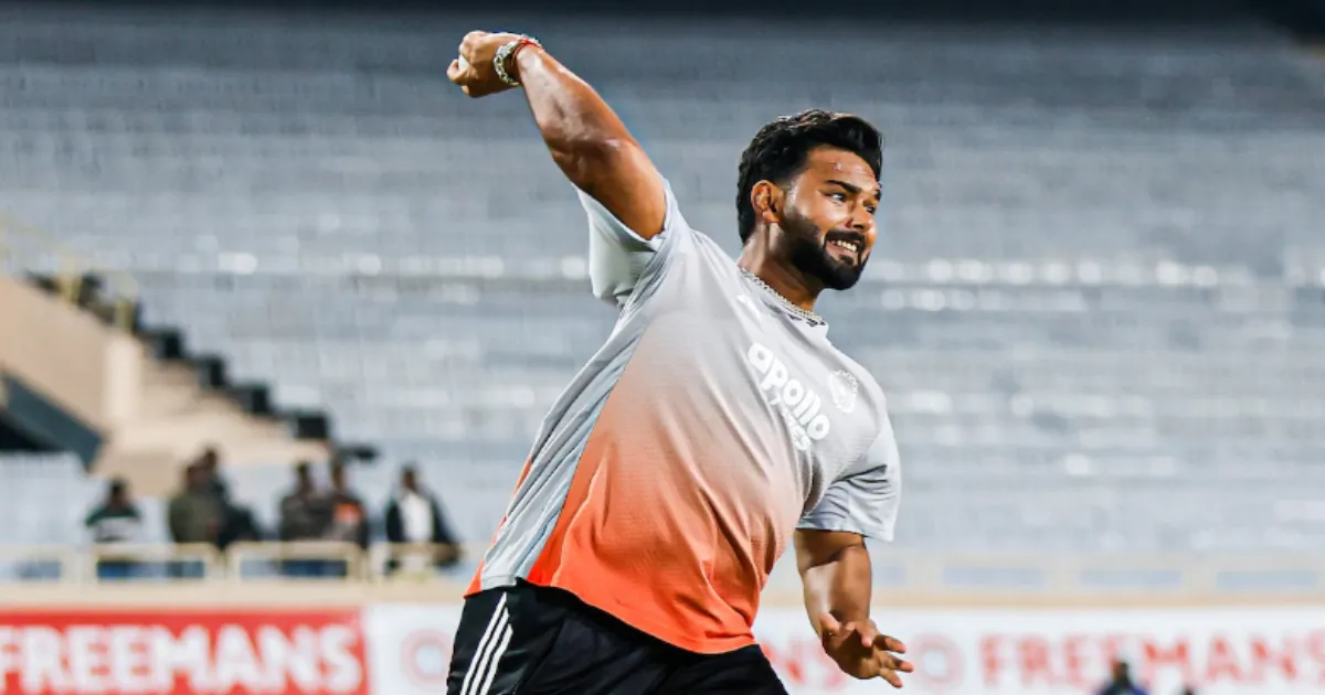 Rishabh Pant Suffers Training Scare Ahead of First India vs New Zealand ODI