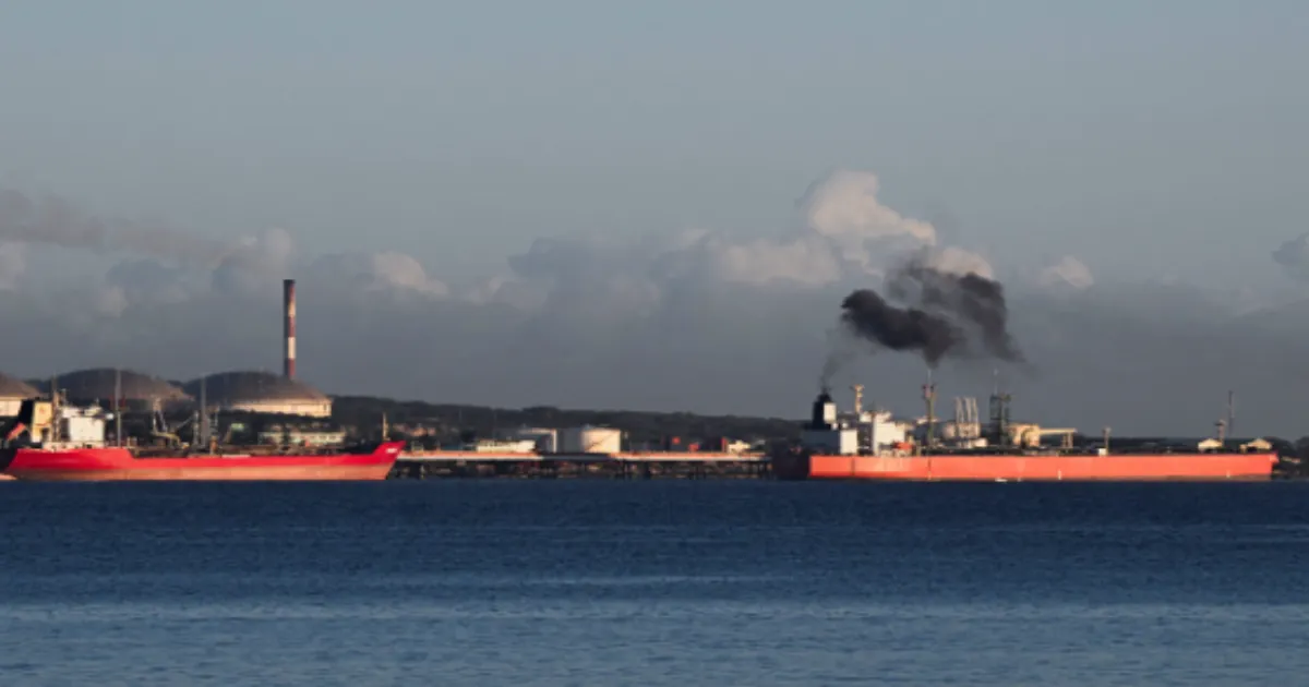 Four Venezuelan Oil Tankers Return After Sailing in ‘Dark Mode’ to Evade US Embargo