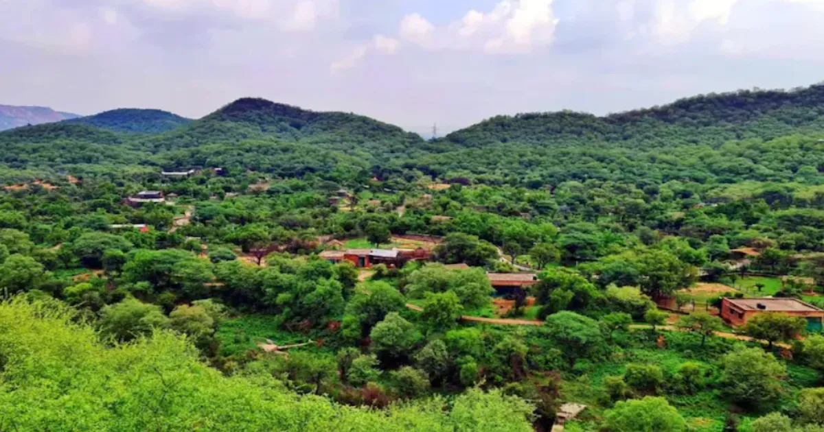 Supreme Court Maintains Status Quo on Aravalli Hills Definition Indefinitely