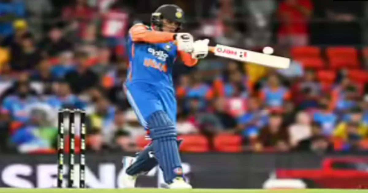  INDvsNZ 1st T20I: Abhishek Sharma Off the Mark with Six; Sanju Samson Departs Early