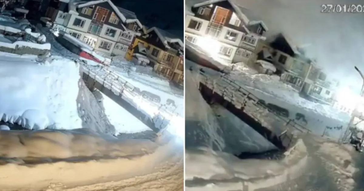 Massive Avalanche Strikes Sonamarg Tourist Area at 10:12 PM, No Casualties Reported 