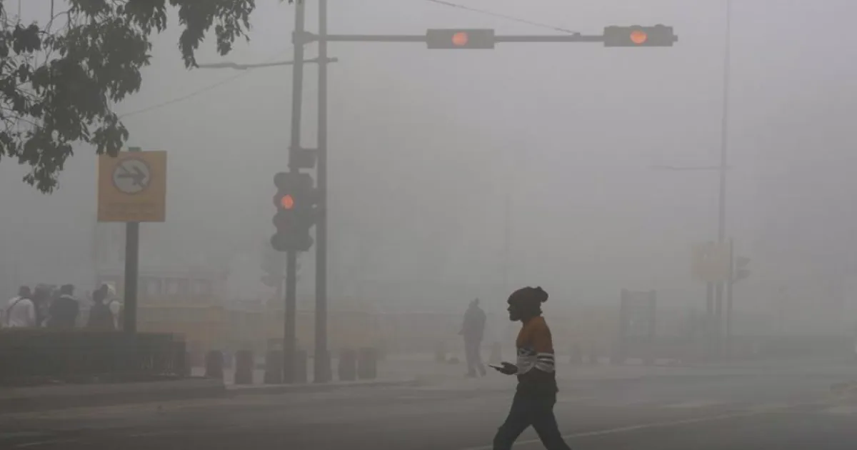 Delhi Battles Dense Fog: Visibility Slashed to 100 Metres Amid Poor AQI Conditions