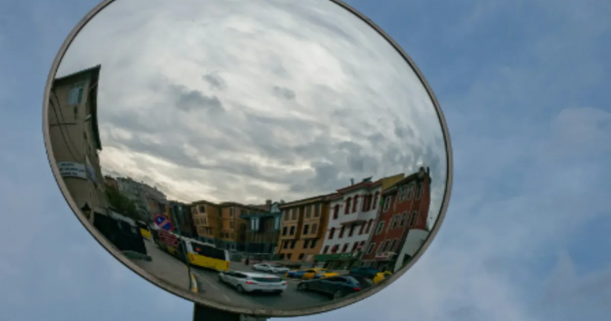 Feng Shui Move by Shanghai Resident Triggers Multiple Traffic Accidents