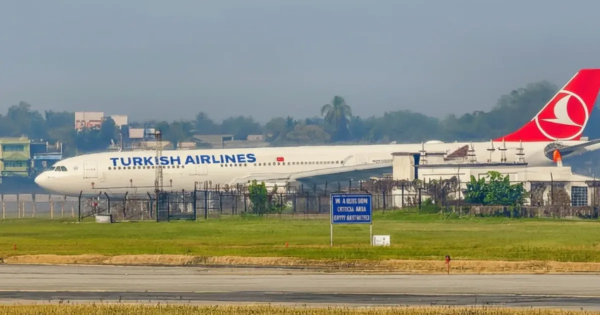 Turkish Airlines Flight Lands Safely in Kolkata After Engine Fire